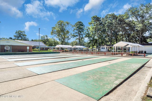 500B Thornbury Court B, Lakewood, NJ 08701