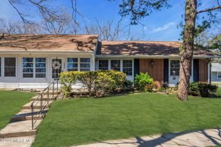 500B Thornbury Court B, Lakewood, NJ 08701