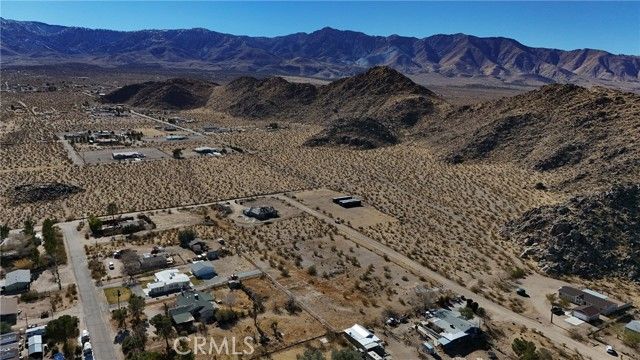 728 Red Butte Road, Lucerne Valley, CA 92356