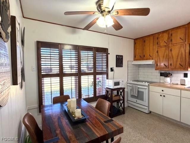 40 Victoria DR, North Fort Myers, FL 33917