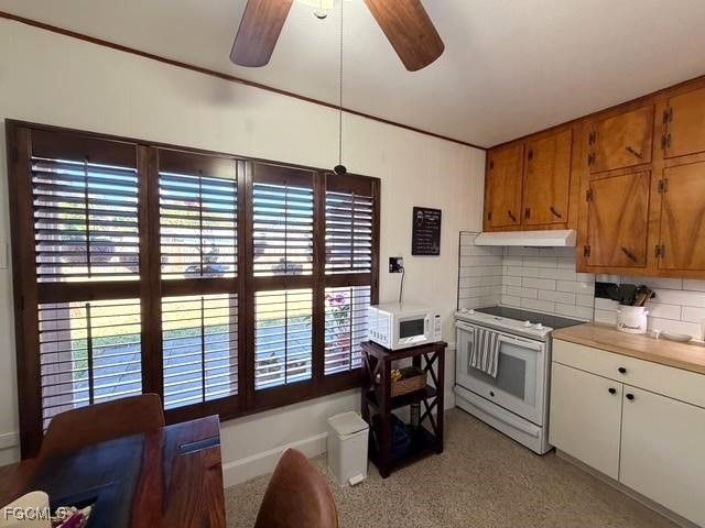 40 Victoria DR, North Fort Myers, FL 33917