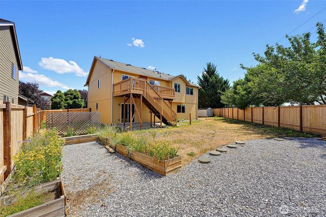 9229 Carys Street SE, Yelm, WA 98597