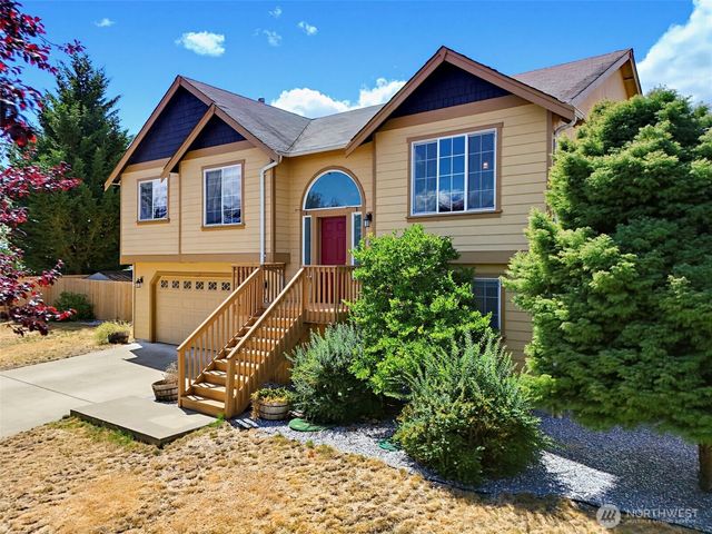 9229 Carys Street SE, Yelm, WA 98597
