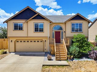 9229 Carys Street SE, Yelm, WA 98597