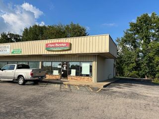 1571 FT CAMPBELL BLVD, Clarksville, TN 37042