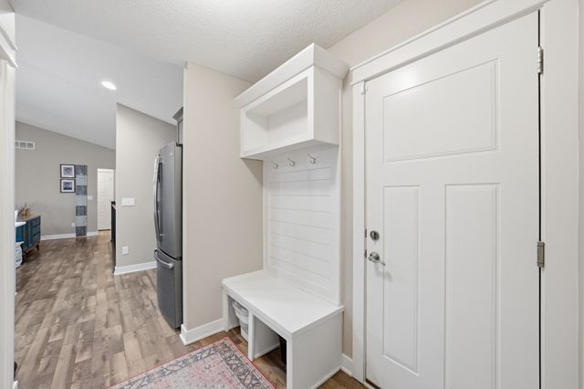 605 Lincoln Street NE, Bondurant, IA 50035