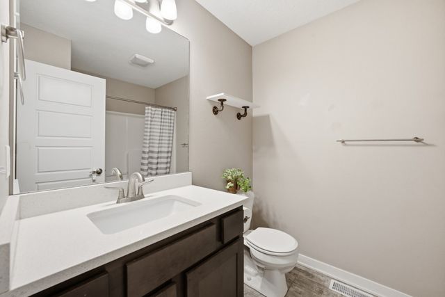 605 Lincoln Street NE, Bondurant, IA 50035