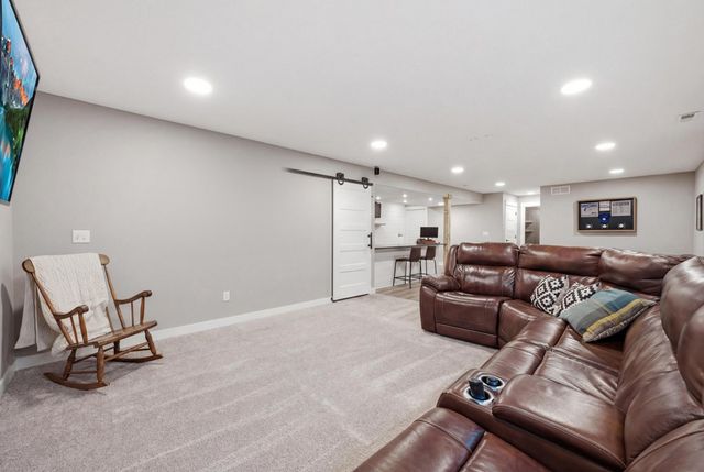 605 Lincoln Street NE, Bondurant, IA 50035