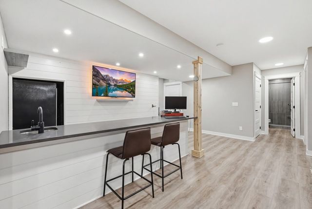 605 Lincoln Street NE, Bondurant, IA 50035