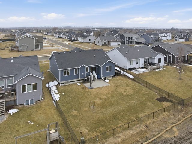 605 Lincoln Street NE, Bondurant, IA 50035