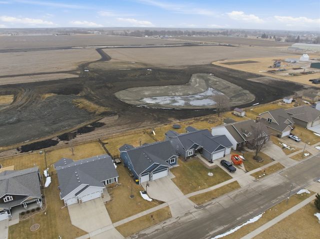 605 Lincoln Street NE, Bondurant, IA 50035