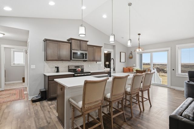 605 Lincoln Street NE, Bondurant, IA 50035