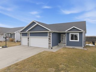 605 Lincoln Street NE, Bondurant, IA 50035