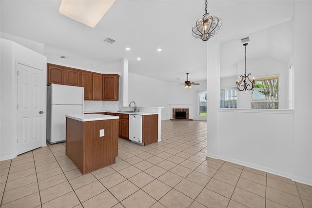 9534 Hanging Moss Trail, Houston, TX 77064