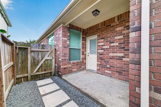 9534 Hanging Moss Trail, Houston, TX 77064