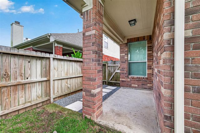 9534 Hanging Moss Trail, Houston, TX 77064