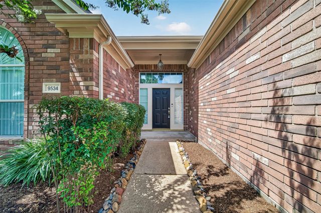 9534 Hanging Moss Trail, Houston, TX 77064
