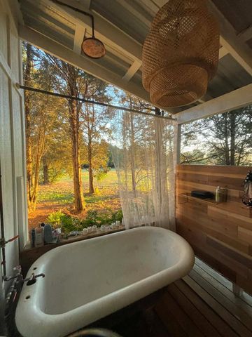 4046 Kurtz, Sealy, TX 77474