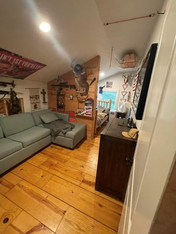 4046 Kurtz, Sealy, TX 77474