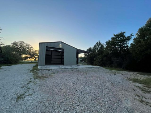4046 Kurtz, Sealy, TX 77474
