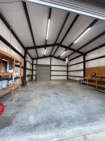 4046 Kurtz, Sealy, TX 77474