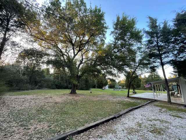 4046 Kurtz, Sealy, TX 77474