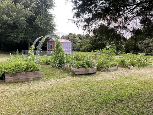 4046 Kurtz, Sealy, TX 77474