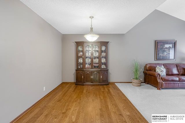 1210 Rockhurst Drive, Lincoln, NE 68510