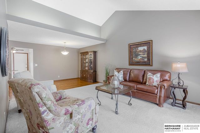 1210 Rockhurst Drive, Lincoln, NE 68510