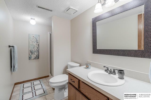 1210 Rockhurst Drive, Lincoln, NE 68510