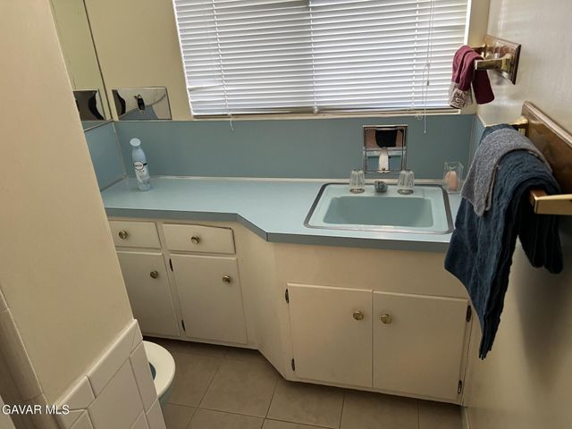 44705 Lowtree Avenue, Lancaster, CA 93534