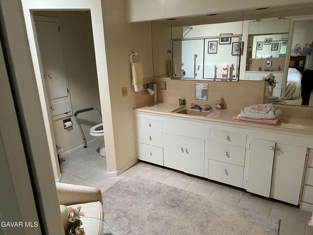 44705 Lowtree Avenue, Lancaster, CA 93534