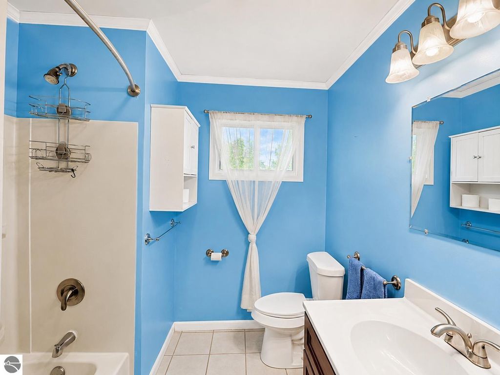 Image 12 of property listing at 1712 Elm Street, Mt Pleasant, MI 48858
