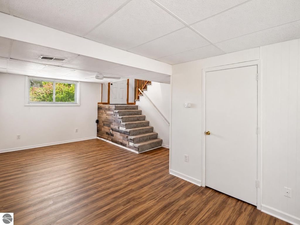Image 16 of property listing at 1712 Elm Street, Mt Pleasant, MI 48858