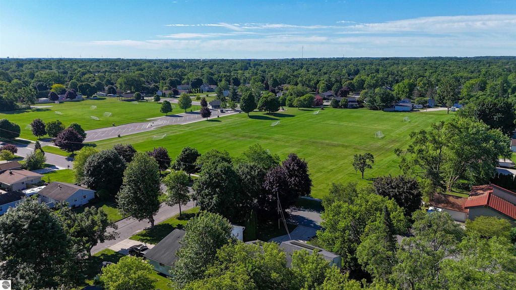 Image 24 of property listing at 1712 Elm Street, Mt Pleasant, MI 48858