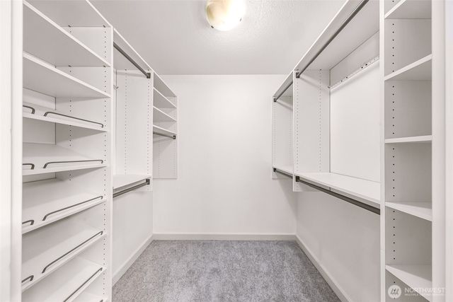 24124 NE 6th Place, Sammamish, WA 98074