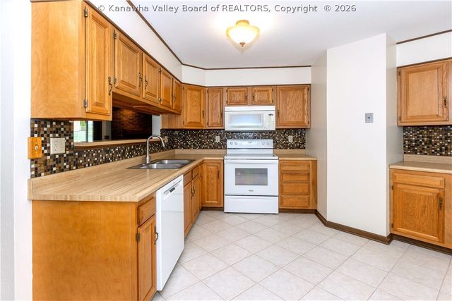 8 Michael Street, Scott Depot, WV 25560