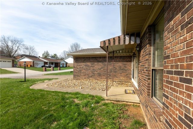 8 Michael Street, Scott Depot, WV 25560