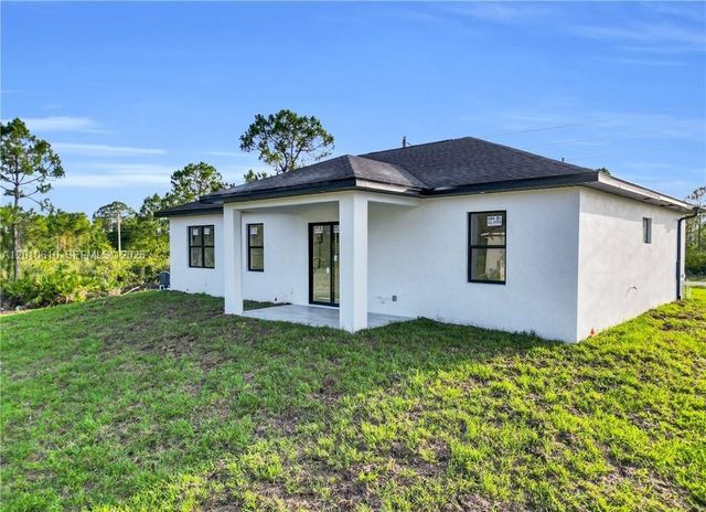 346 Ranchito Ave, Lehigh Acres, FL 33974