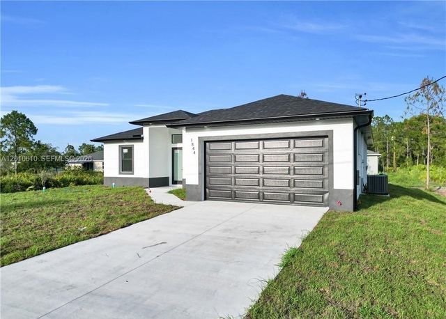 346 Ranchito Ave, Lehigh Acres, FL 33974