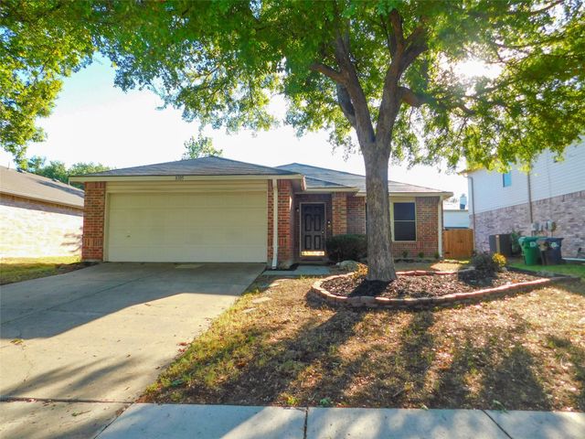 8105 Winding Stream Lane, Denton, TX 76210