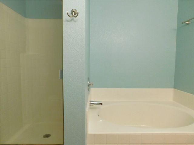 8105 Winding Stream Lane, Denton, TX 76210