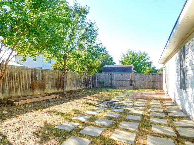 8105 Winding Stream Lane, Denton, TX 76210