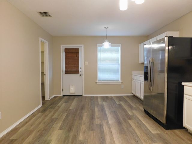 8105 Winding Stream Lane, Denton, TX 76210