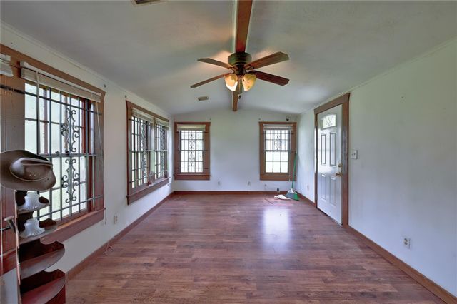 1083 County Road 3141, Cleveland, TX 77327