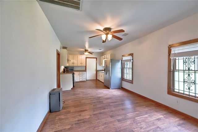 1083 County Road 3141, Cleveland, TX 77327