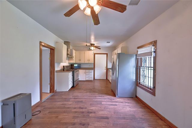 1083 County Road 3141, Cleveland, TX 77327