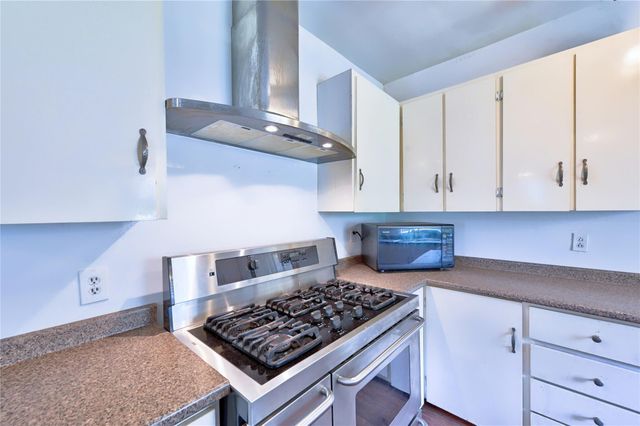 1083 County Road 3141, Cleveland, TX 77327