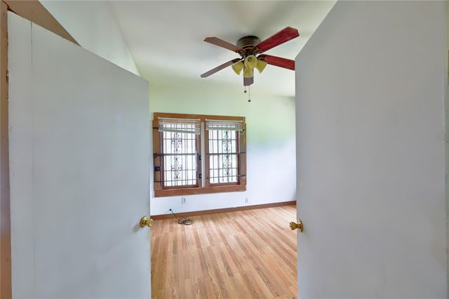 1083 County Road 3141, Cleveland, TX 77327