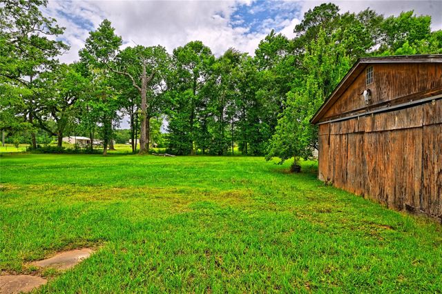 1083 County Road 3141, Cleveland, TX 77327